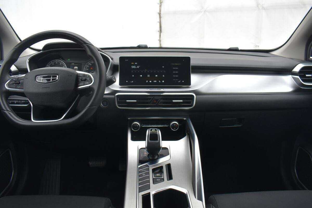 Купить Geely Coolray с пробегом. Фото: #11