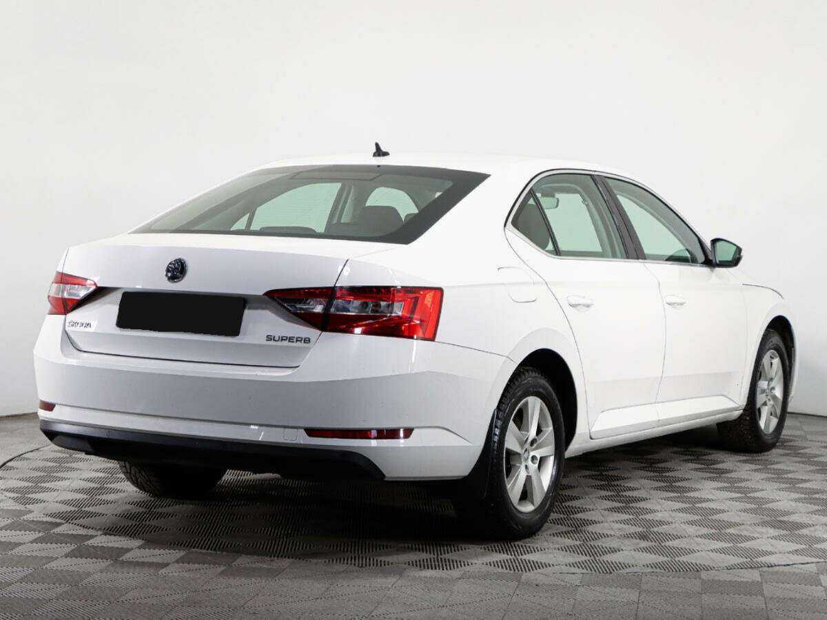 Купить Skoda Superb с пробегом. Фото: #3