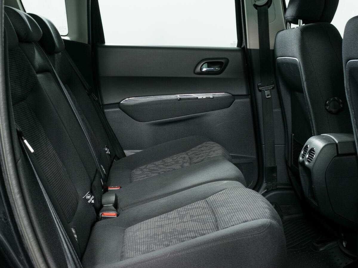 Купить Peugeot 3008 с пробегом. Фото: #12