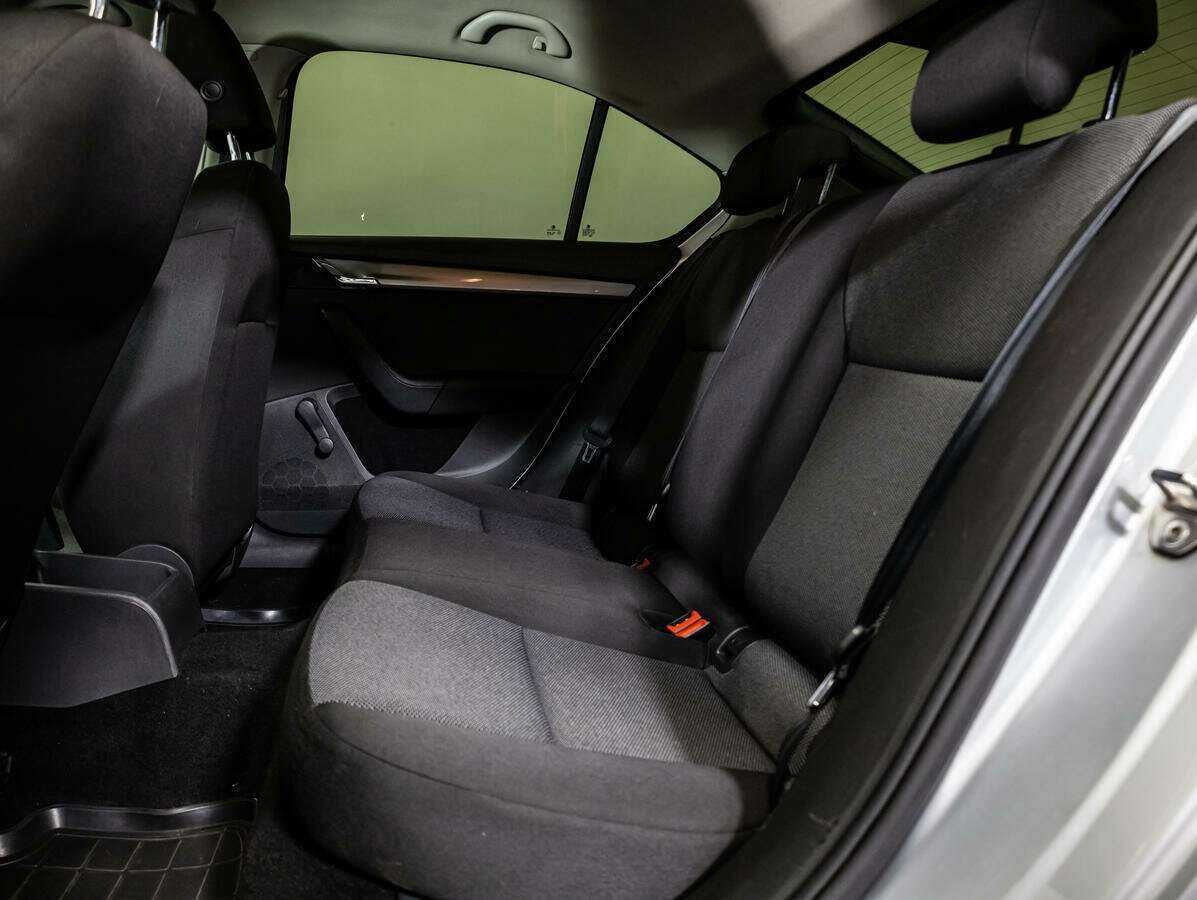 Купить Skoda Octavia с пробегом. Фото: #9