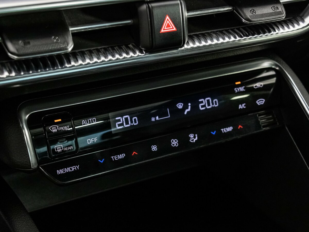 Купить Kia K5 с пробегом. Фото: #22