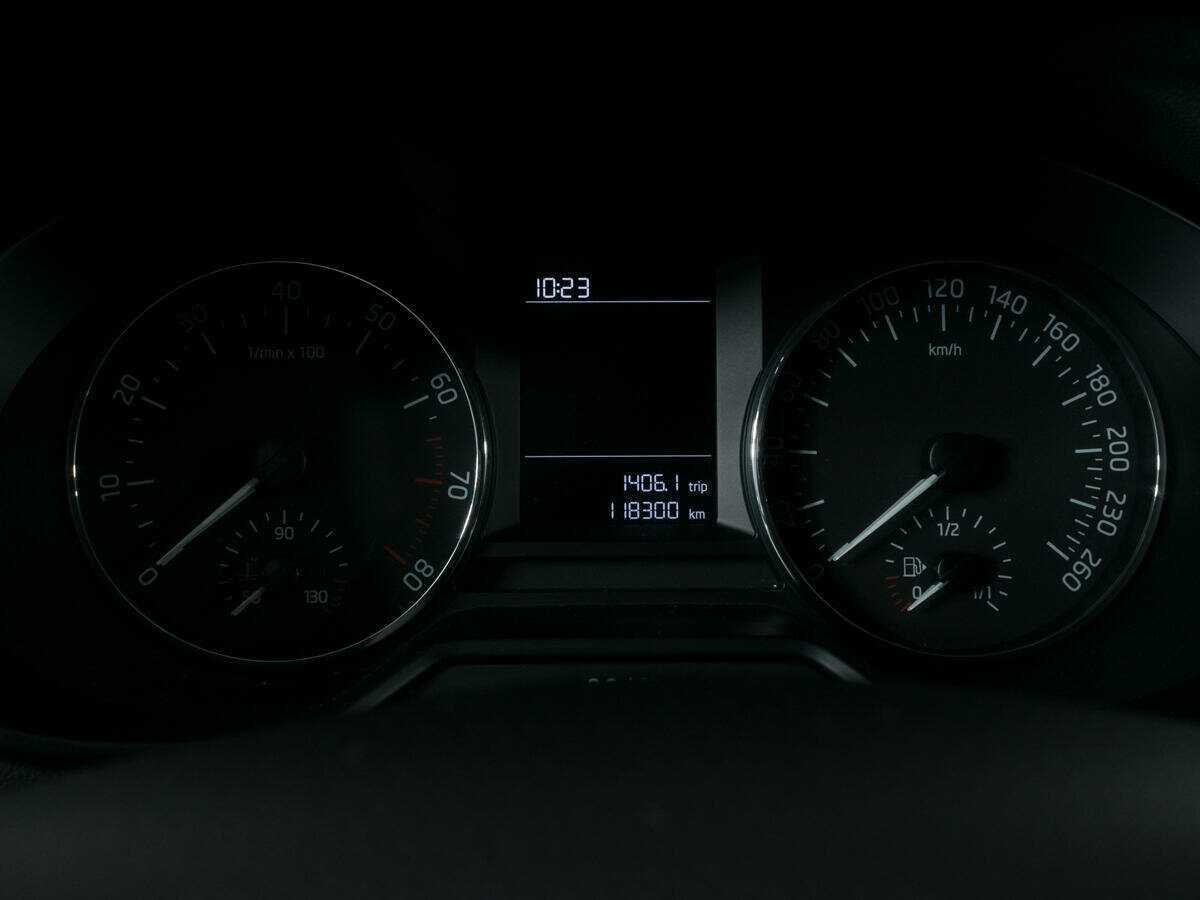 Купить Skoda Octavia с пробегом. Фото: #7