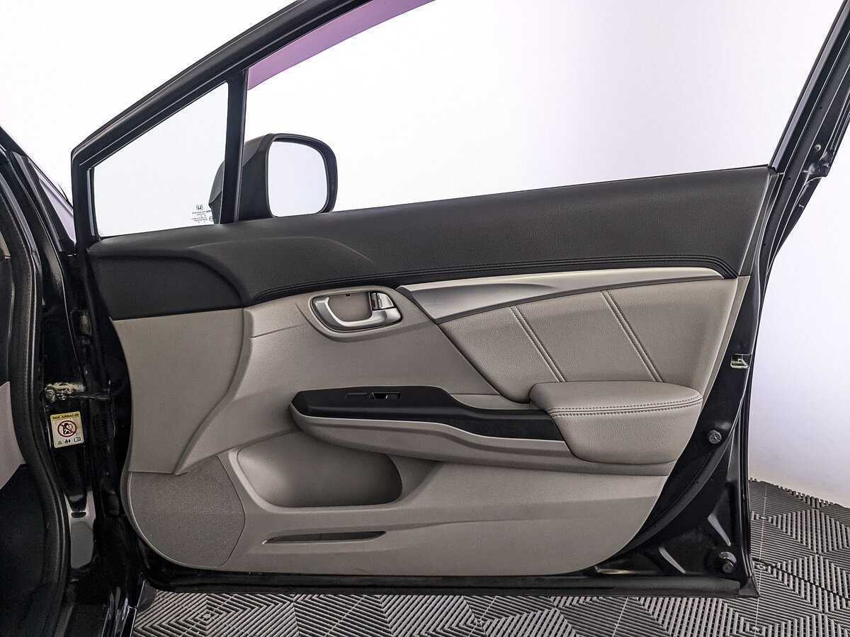 Купить Honda Civic с пробегом. Фото: #23