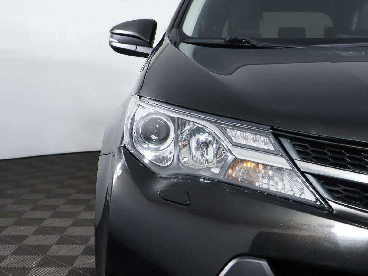 Купить Toyota RAV4 с пробегом. Фото: #23