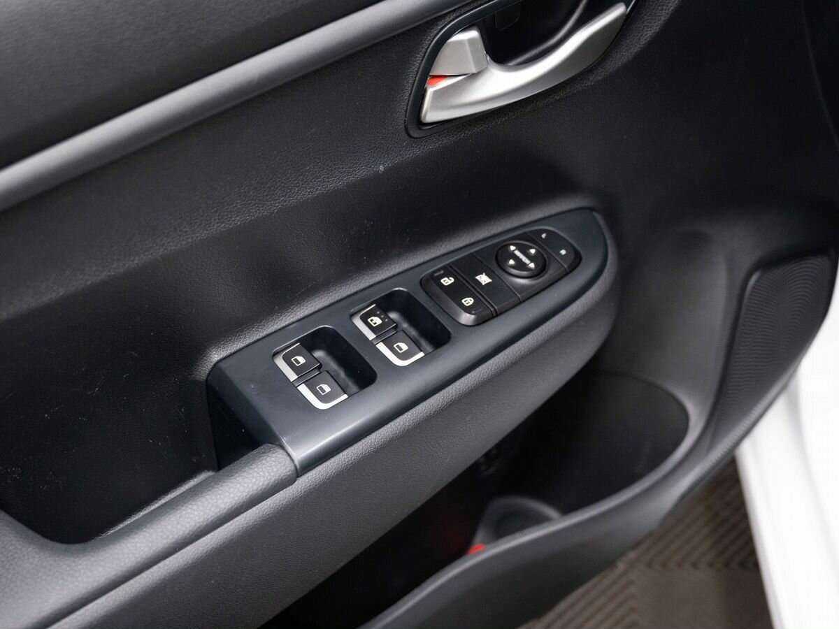 Купить Kia Rio с пробегом. Фото: #16