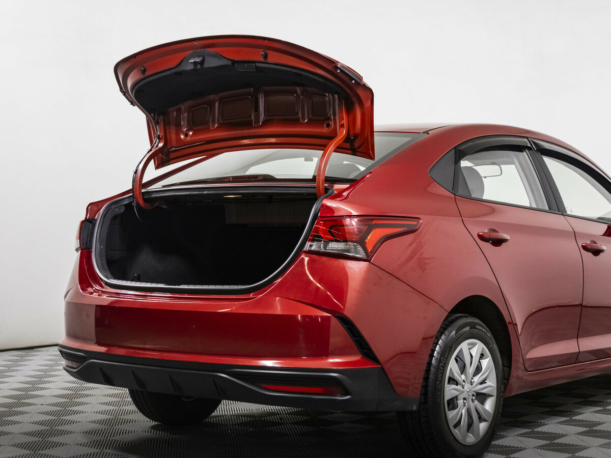 Купить Hyundai Solaris с пробегом. Фото: #17