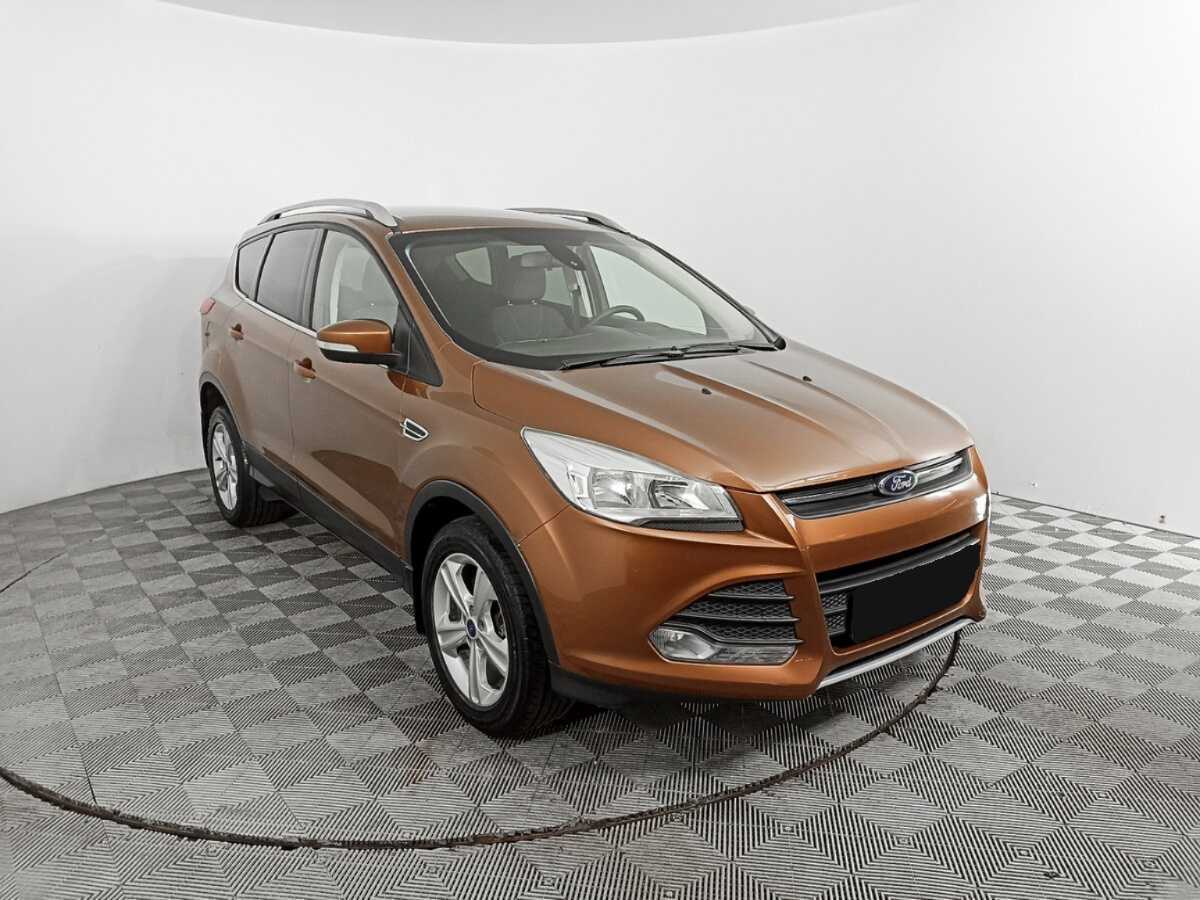 Купить Ford Kuga с пробегом. Фото: #2