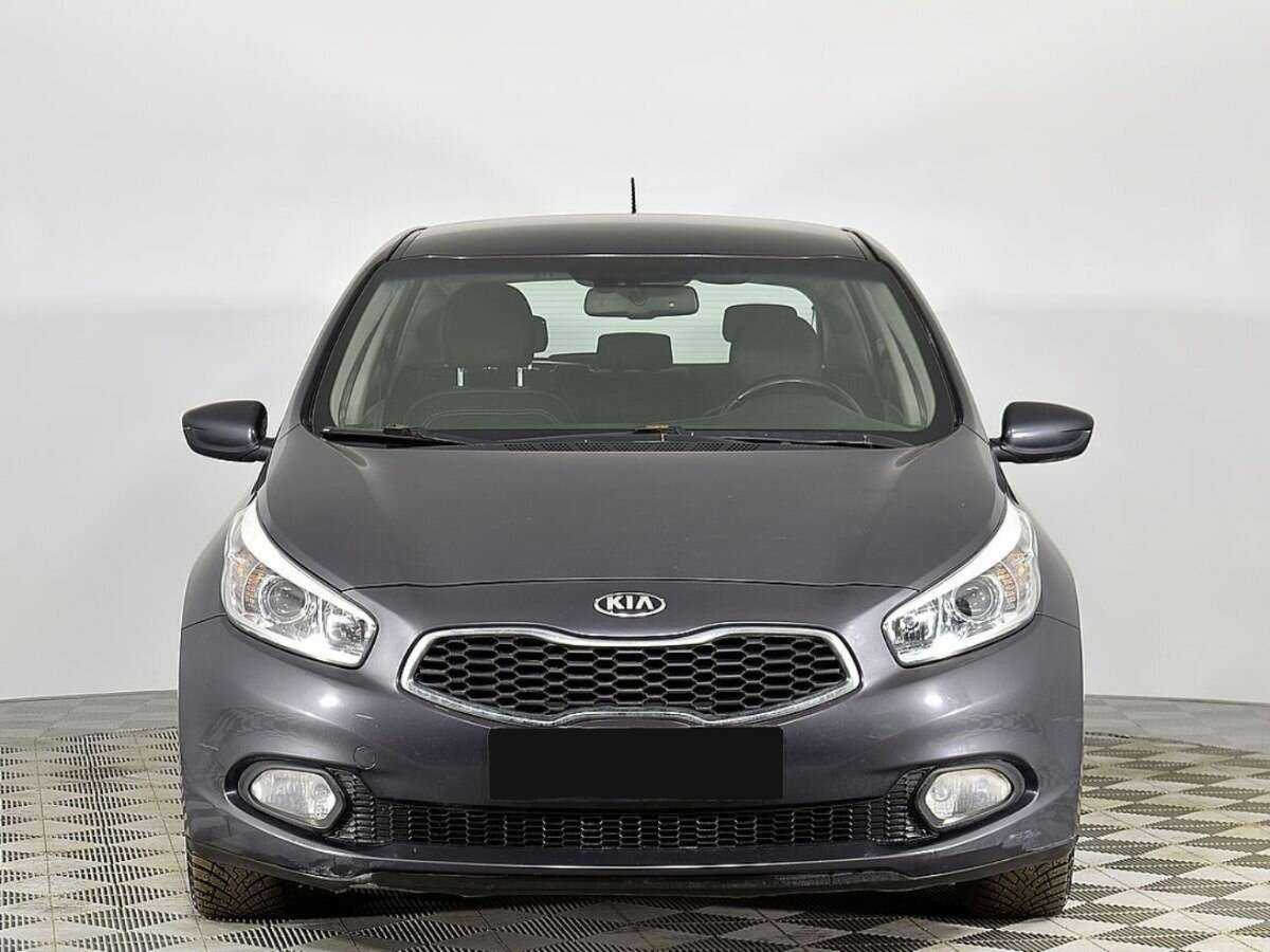 Купить Kia Ceed с пробегом. Фото: #2
