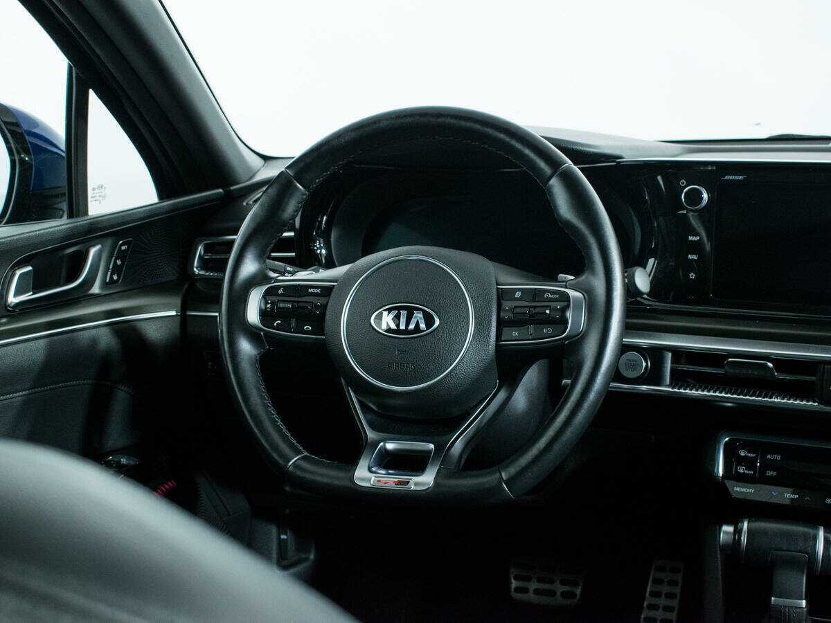 Купить Kia K5 с пробегом. Фото: #13