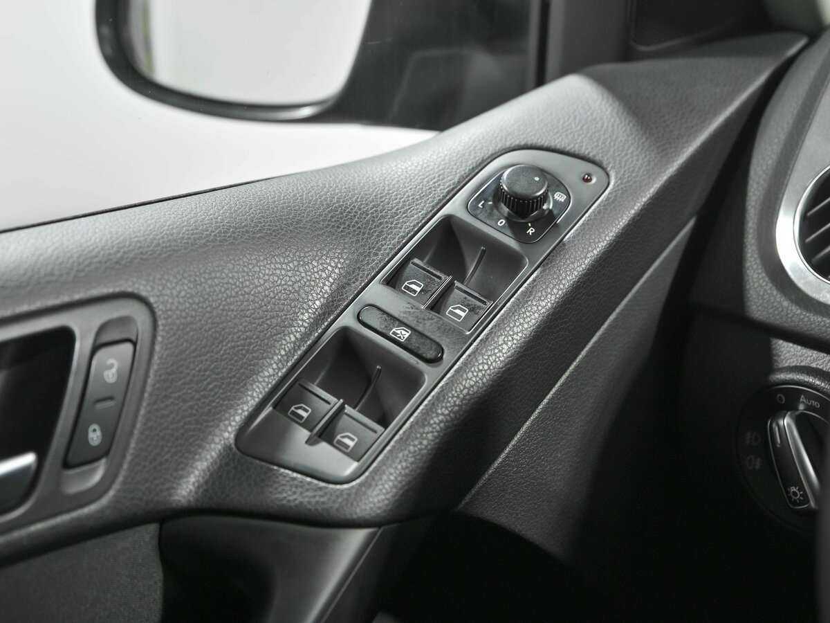 Купить Volkswagen Tiguan с пробегом. Фото: #13