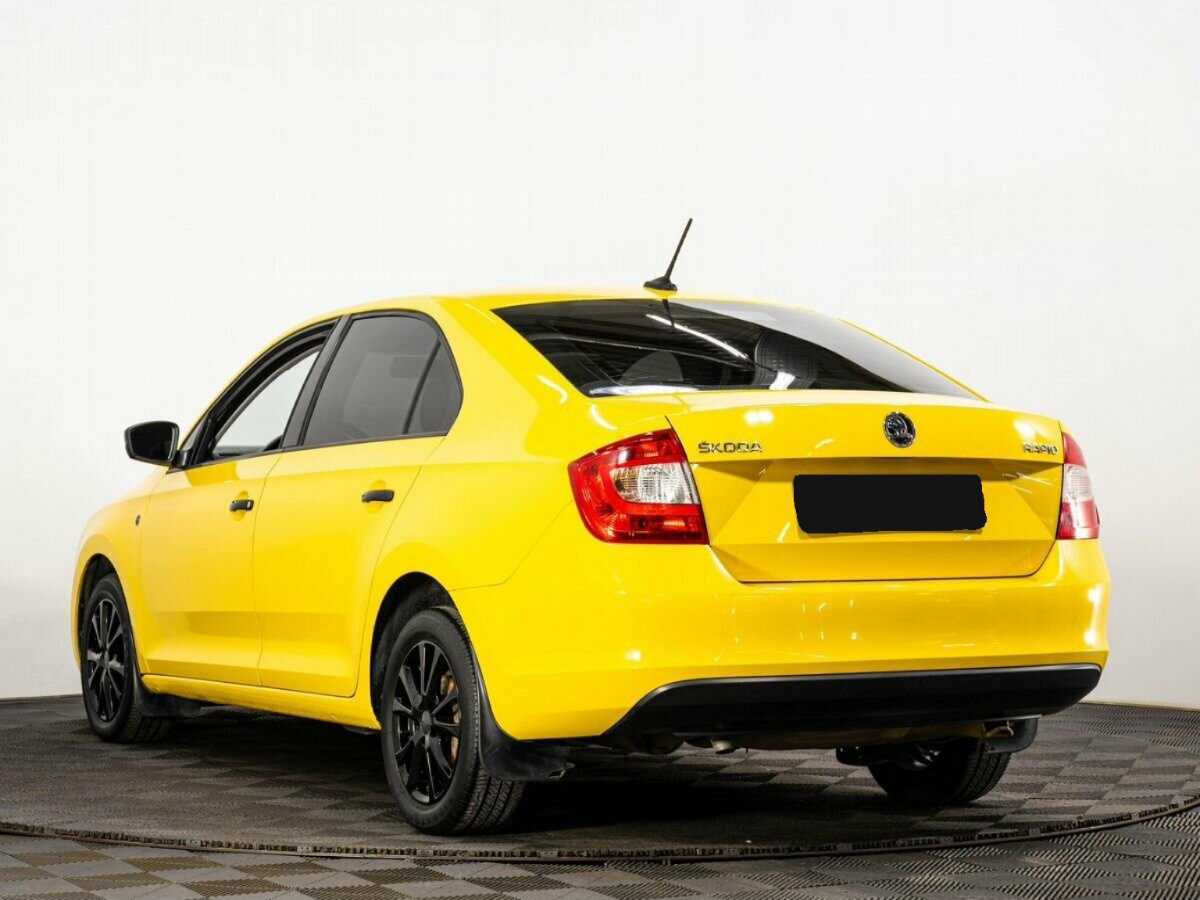 Купить Skoda Rapid с пробегом. Фото: #5