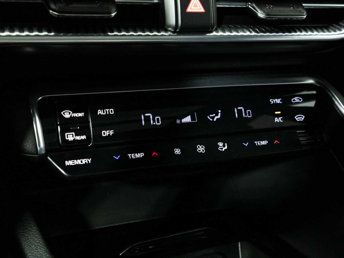 Купить Kia K5 с пробегом. Фото: #19