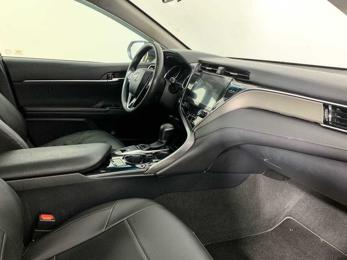 Купить Toyota Camry с пробегом. Фото: #9