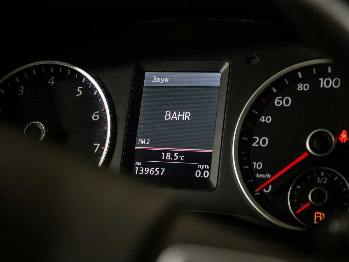 Купить Volkswagen Tiguan с пробегом. Фото: #11