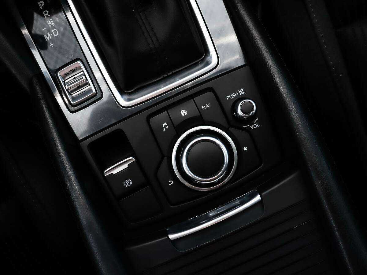 Купить Mazda 6 с пробегом. Фото: #9