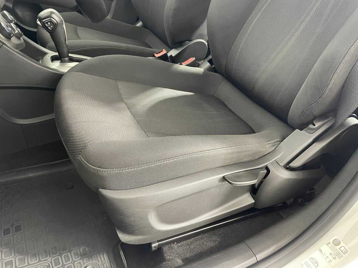 Купить Chevrolet Aveo с пробегом. Фото: #8