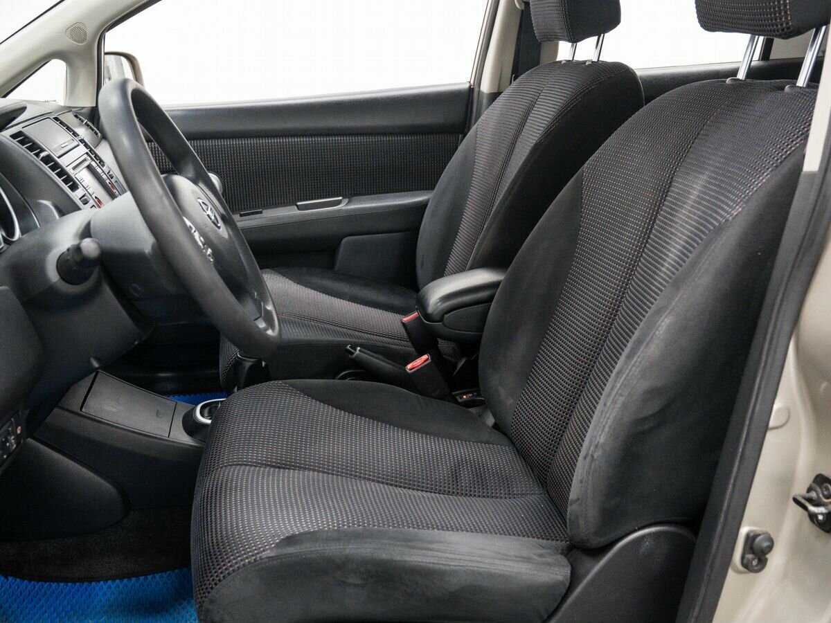 Купить Nissan Tiida с пробегом. Фото: #14