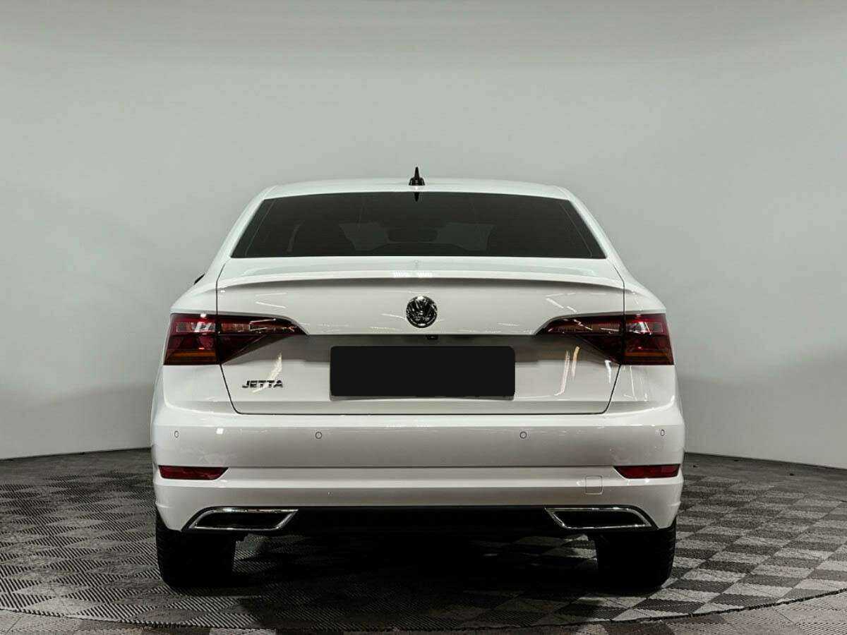 Купить Volkswagen Jetta с пробегом. Фото: #4