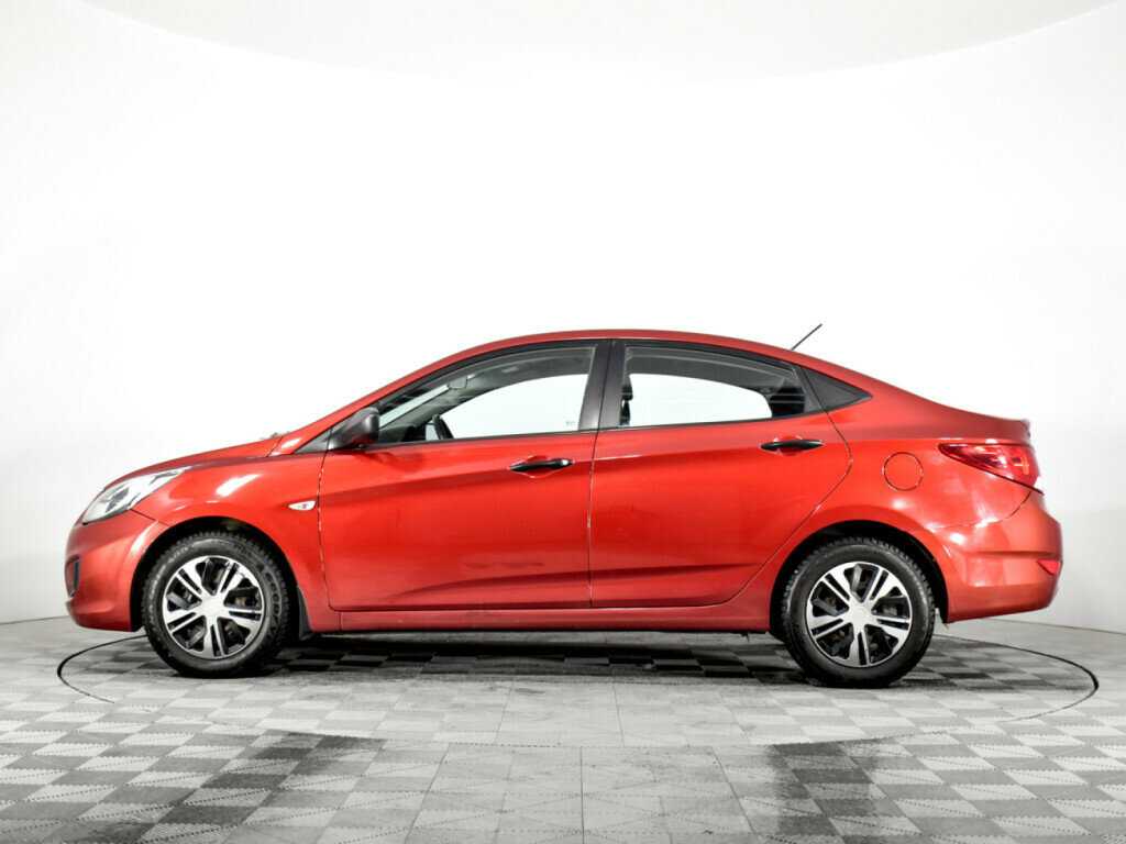 Купить Hyundai Solaris с пробегом. Фото: #3