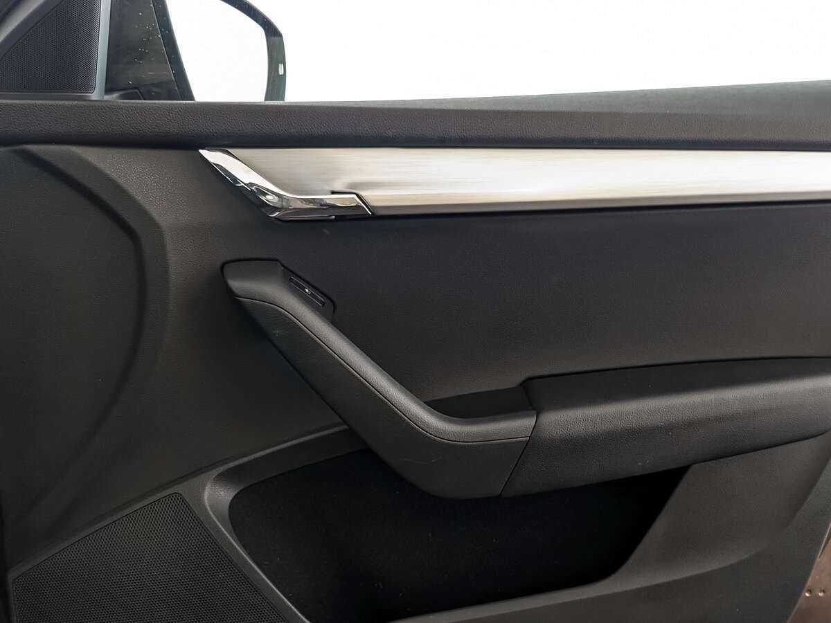 Купить Skoda Octavia с пробегом. Фото: #24