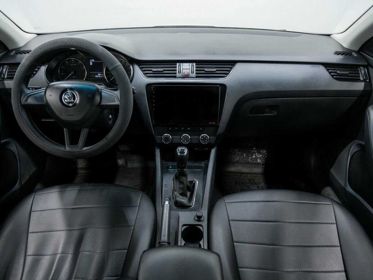 Купить Skoda Octavia с пробегом. Фото: #9