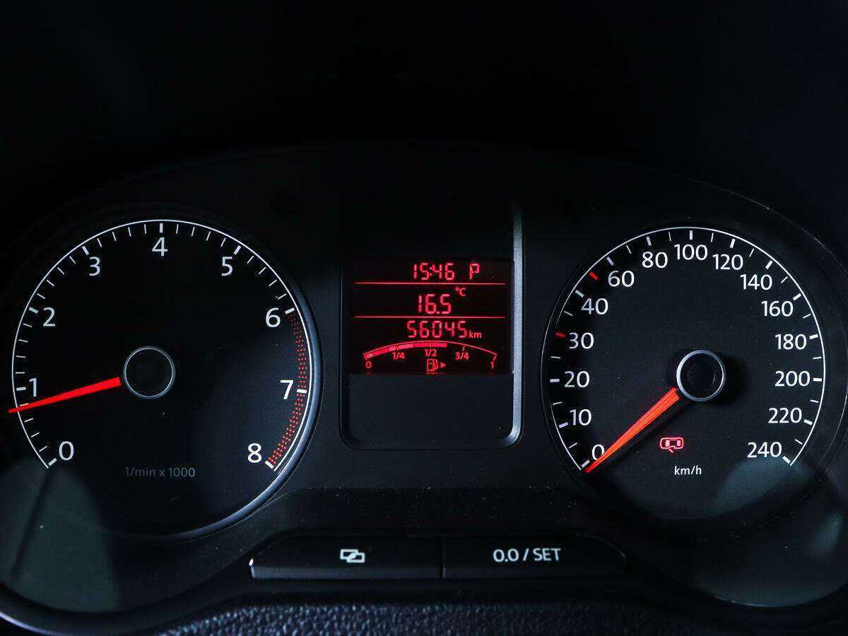 Купить Volkswagen Polo с пробегом. Фото: #8