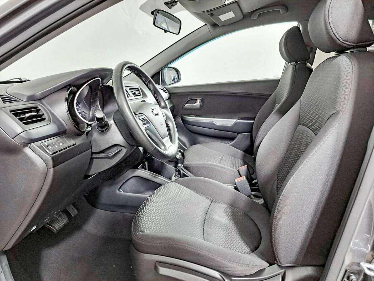 Купить Kia Rio с пробегом. Фото: #11