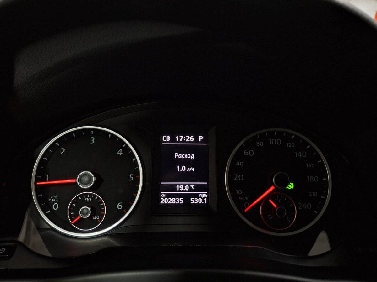 Купить Volkswagen Tiguan с пробегом. Фото: #12