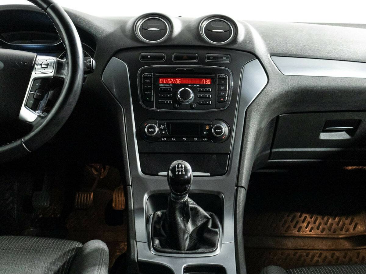 Купить Ford Mondeo с пробегом. Фото: #13