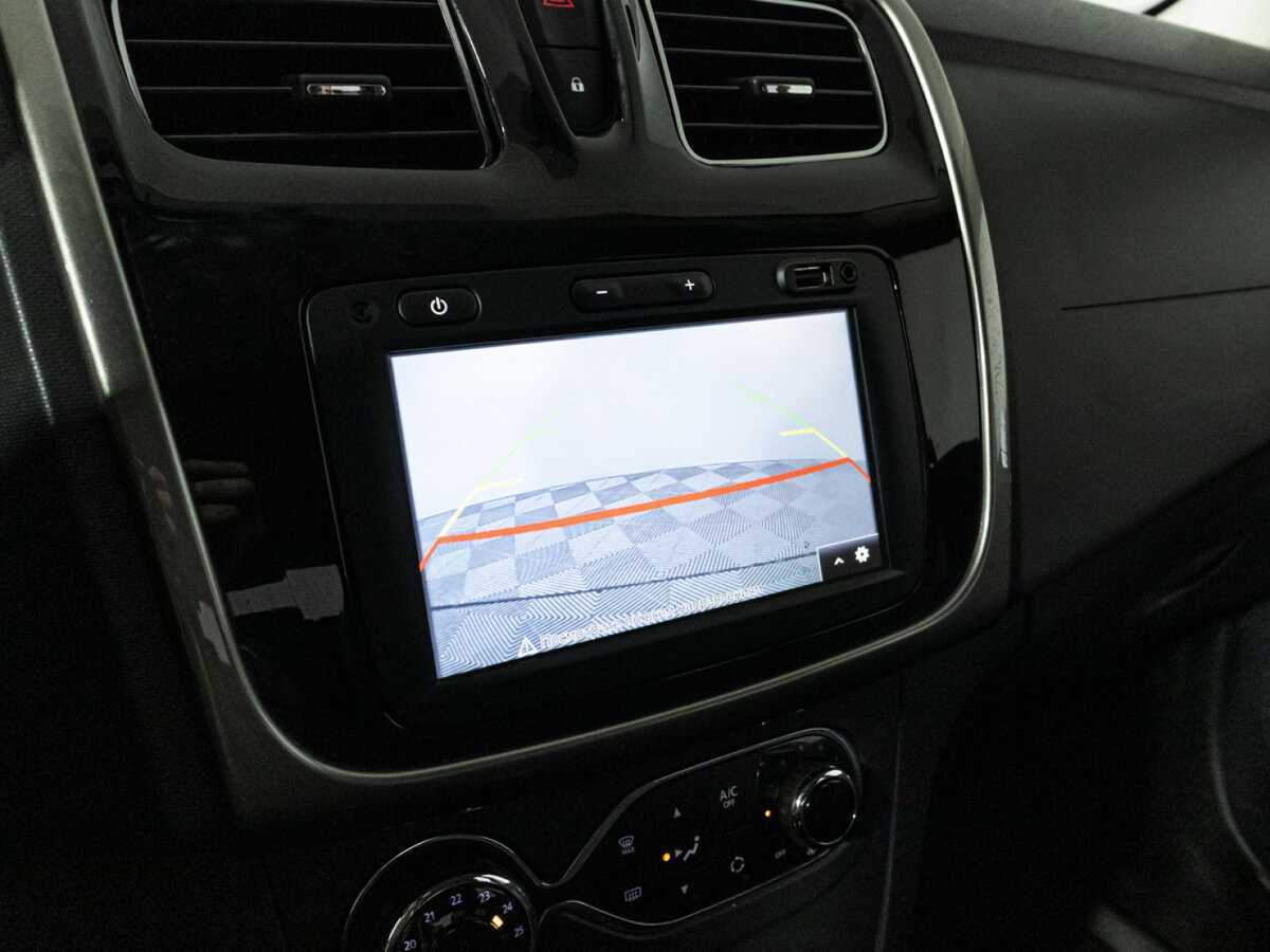 Купить Renault Sandero с пробегом. Фото: #14