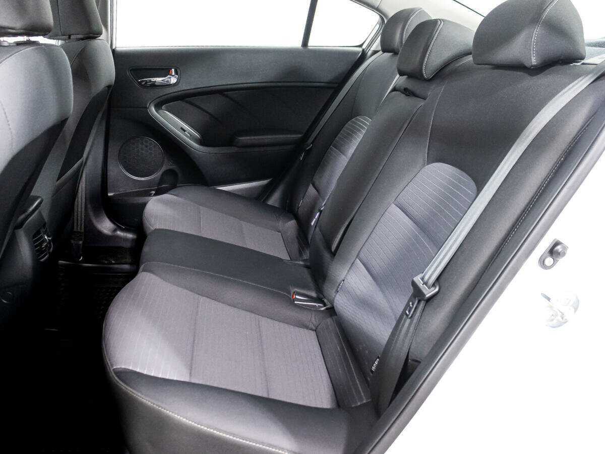 Купить Kia Cerato с пробегом. Фото: #9