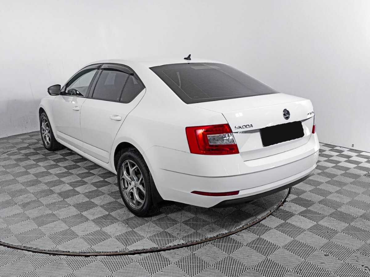 Купить Skoda Octavia с пробегом. Фото: #6