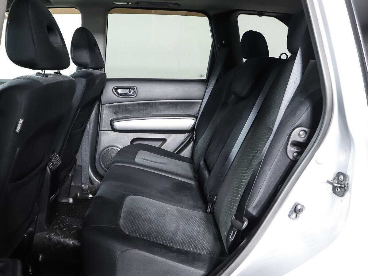 Купить Nissan X-Trail с пробегом. Фото: #9