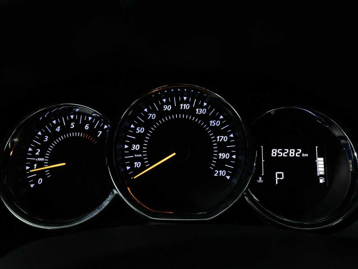 Купить Renault Sandero с пробегом. Фото: #12