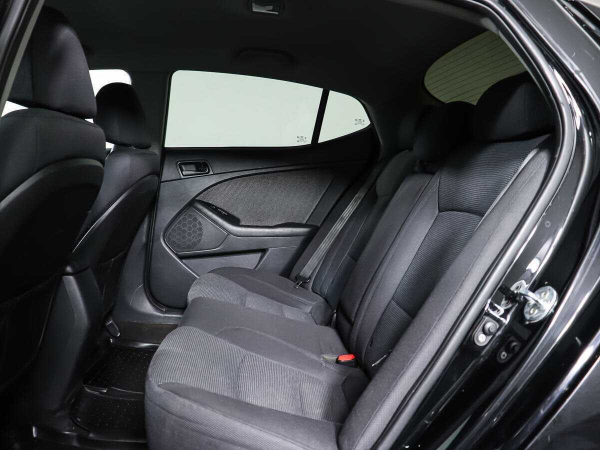 Купить Kia Optima с пробегом. Фото: #9