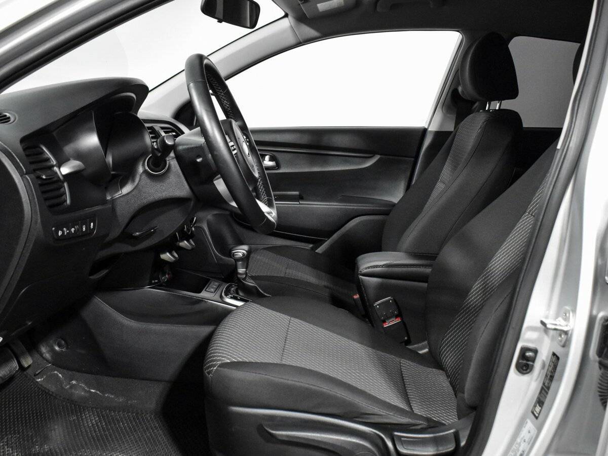 Купить Kia Rio с пробегом. Фото: #9