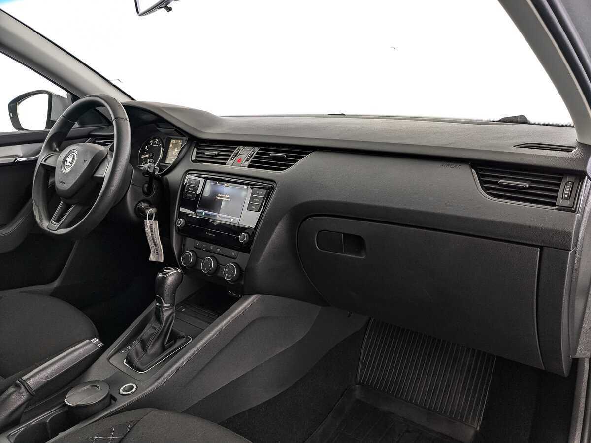 Купить Skoda Octavia с пробегом. Фото: #8