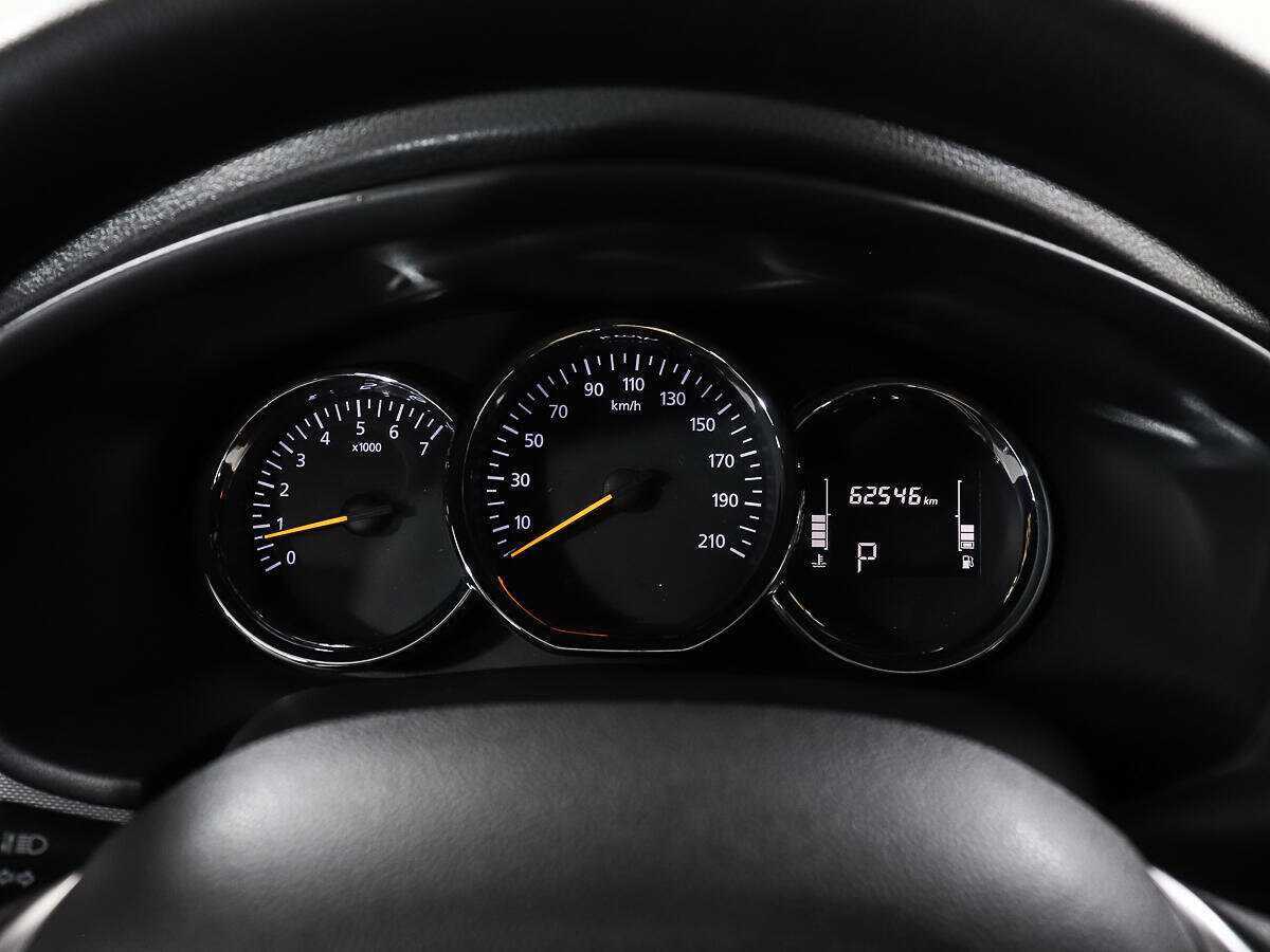 Купить Renault Logan с пробегом. Фото: #10