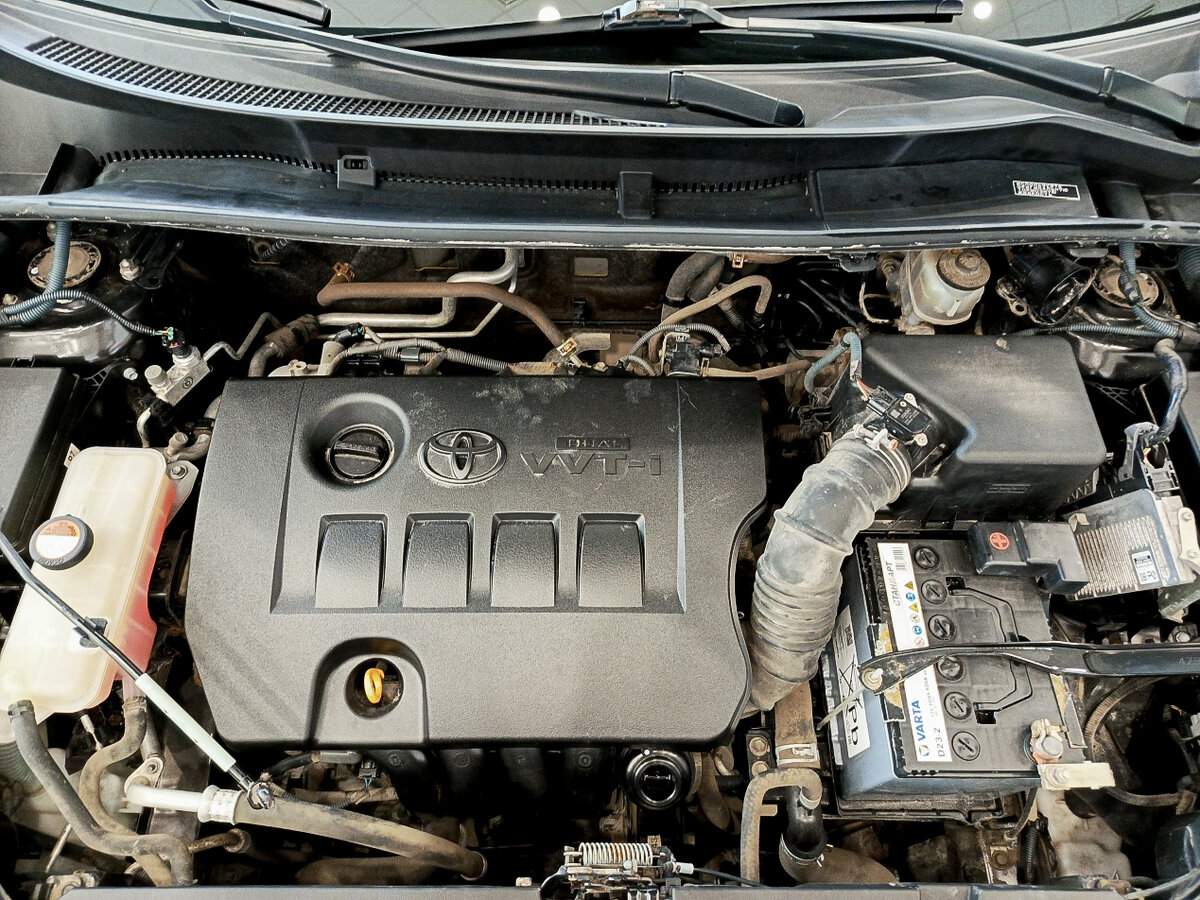 Купить Toyota RAV4 с пробегом. Фото: #8