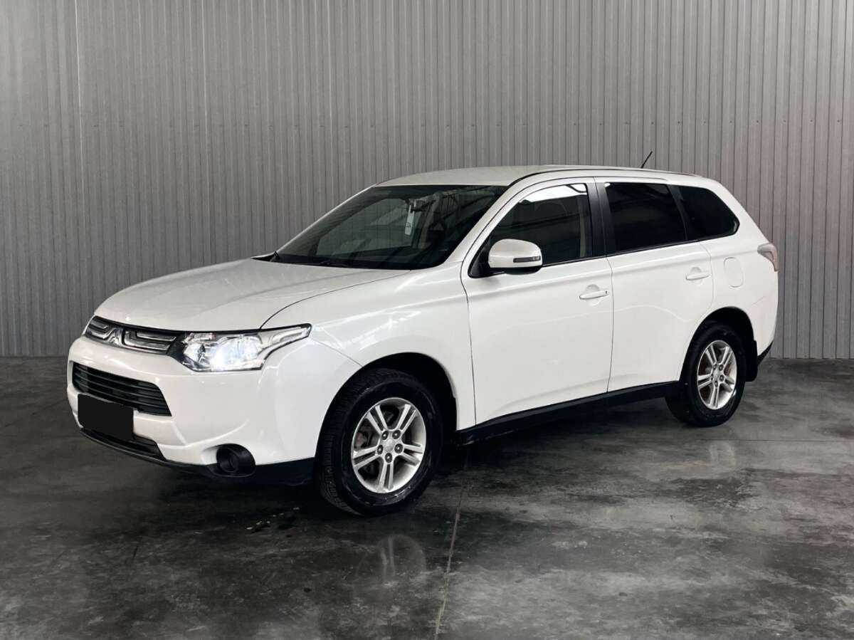 Купить Mitsubishi Outlander с пробегом. Фото: #0