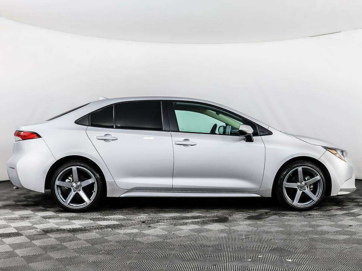 Купить Toyota Corolla с пробегом. Фото: #3