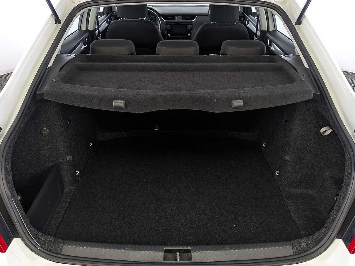 Купить Skoda Octavia с пробегом. Фото: #9