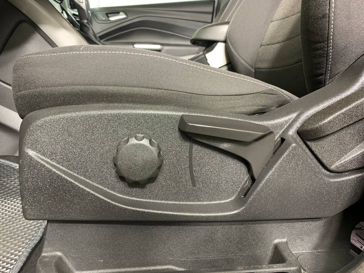 Купить Ford Kuga с пробегом. Фото: #15