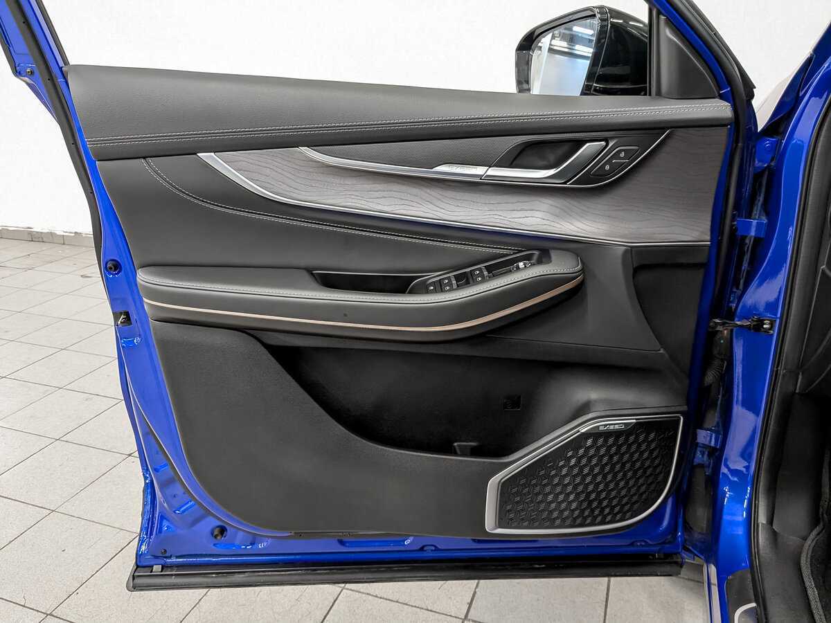 Купить EXEED LX с пробегом. Фото: #18