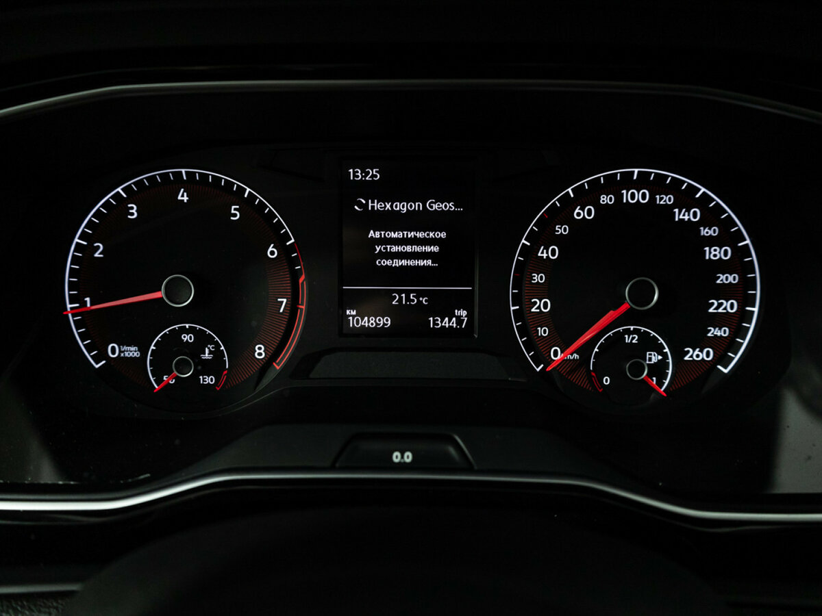 Купить Volkswagen Jetta с пробегом. Фото: #11