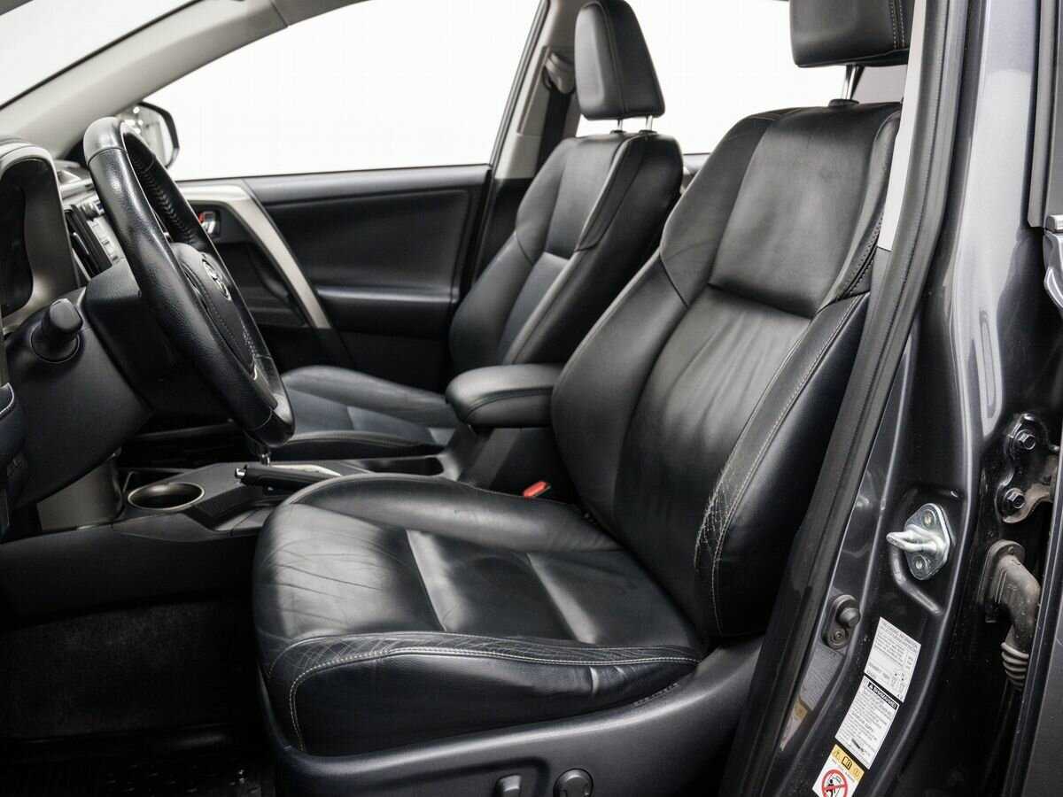 Купить Toyota RAV4 с пробегом. Фото: #13