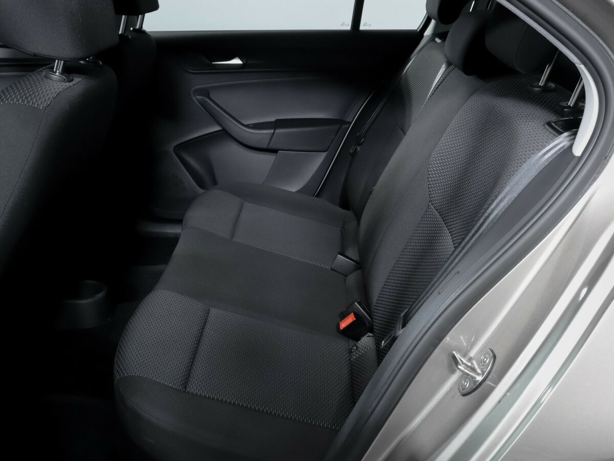 Купить Volkswagen Polo с пробегом. Фото: #7