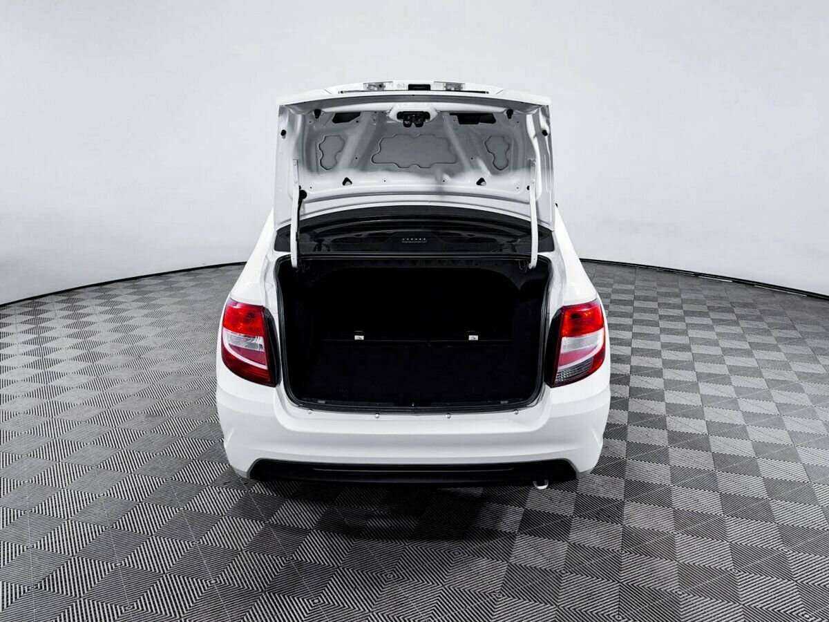 Купить Lada (ВАЗ) Granta с пробегом. Фото: #9