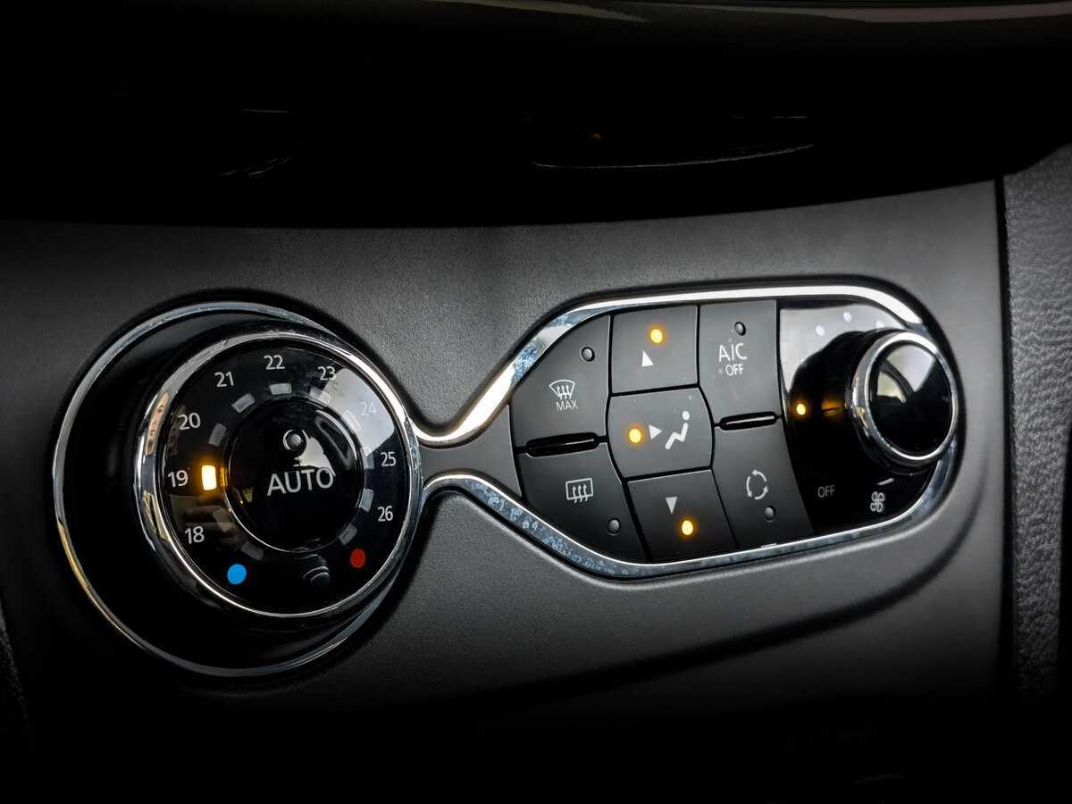 Купить Renault Sandero с пробегом. Фото: #20