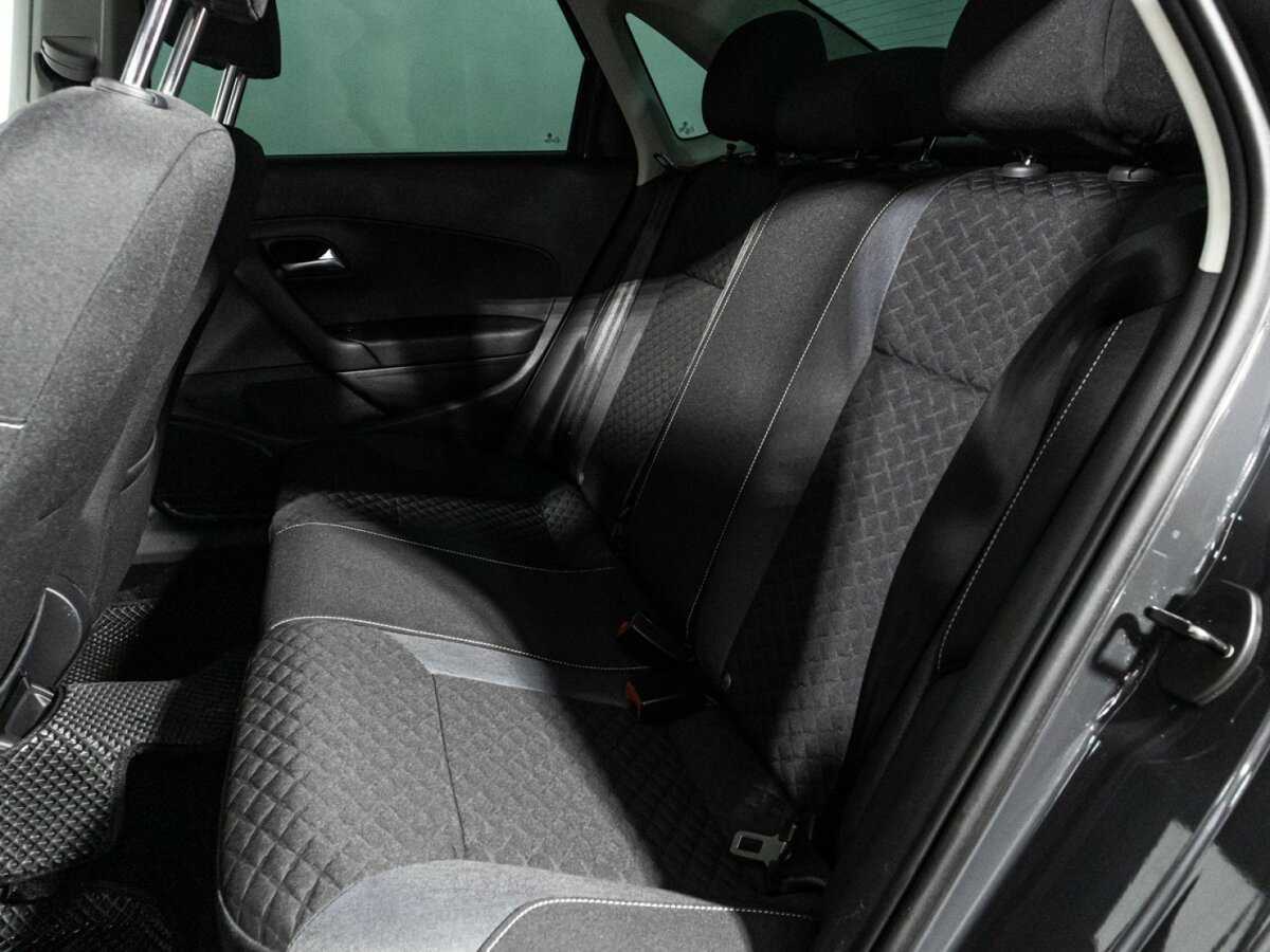 Купить Volkswagen Polo с пробегом. Фото: #9